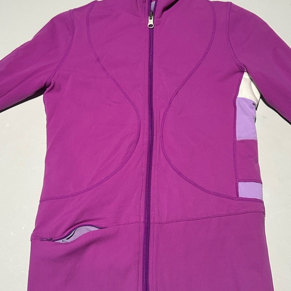 Lululemon Raja Reversible Purple Size 4 - Picture 2 of 7